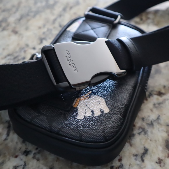 Coach Cross Body Bag - Picture 5 of 9